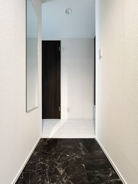 グランパセオ祐天寺イーストの玄関