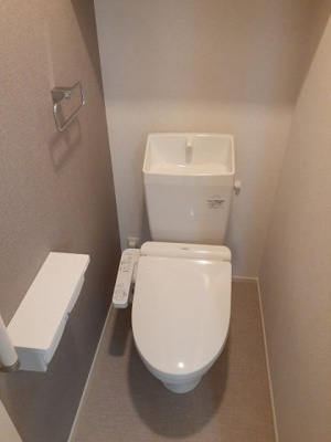 【トイレ】 | シエル・エトワール | 落ち着いた色調のトイレです