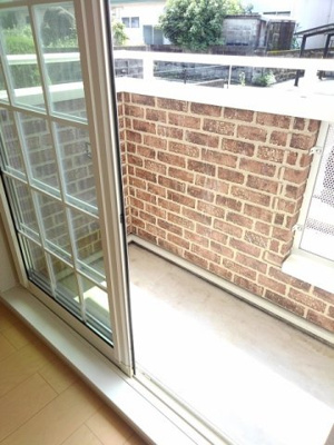 【バルコニー】 | カーサ | お洗濯にも便利なバルコニー付き