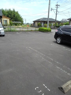 【駐車場】 | プリムローズヴィラＤ | 駐車場があります