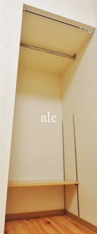 新宿区西早稲田２丁目のアパートの収納