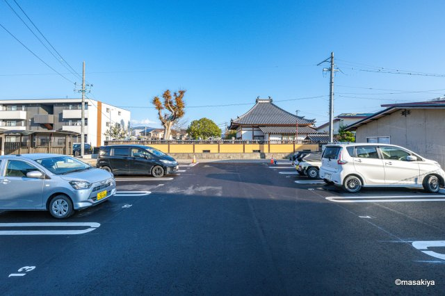 Glicina（グリシーナ）の駐車場