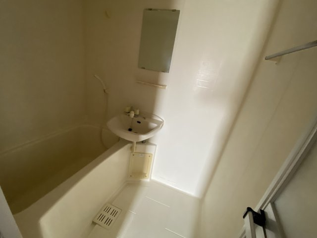 アヴニールユキの浴室