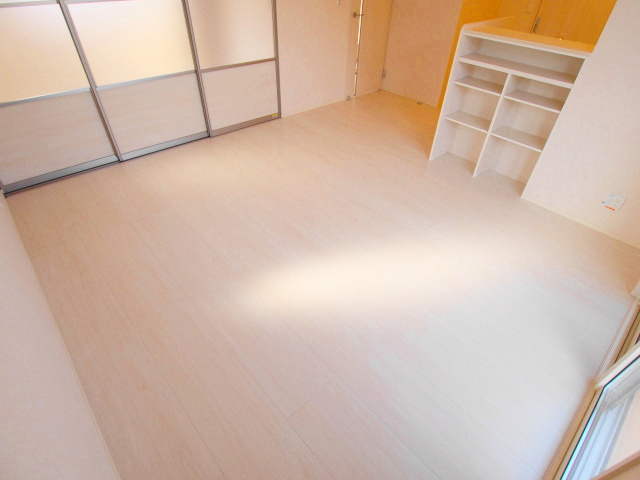 ホワイトリリーの居間・リビング