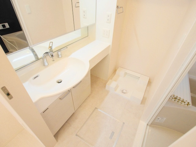 ホワイトリリーの洗面所