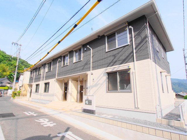 ホワイトリリーの外観