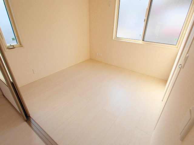 ホワイトリリーの寝室