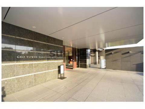 ジオタワー高槻ミューズガーデンのエントランス