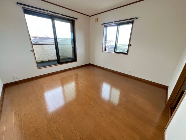 和歌山市つつじが丘2丁目・中古戸建・54728の洋室