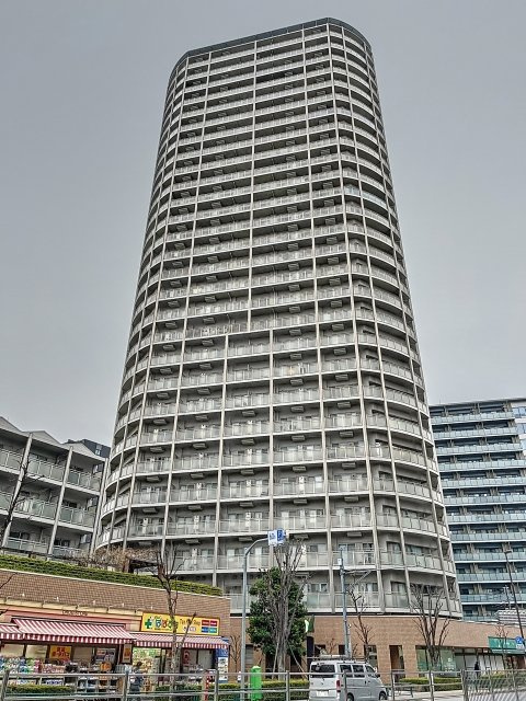 リーデンスタワーの外観