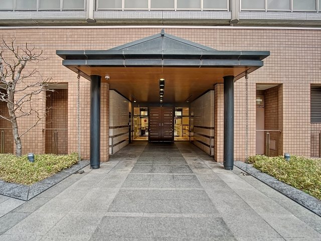 リーデンスタワーのエントランス