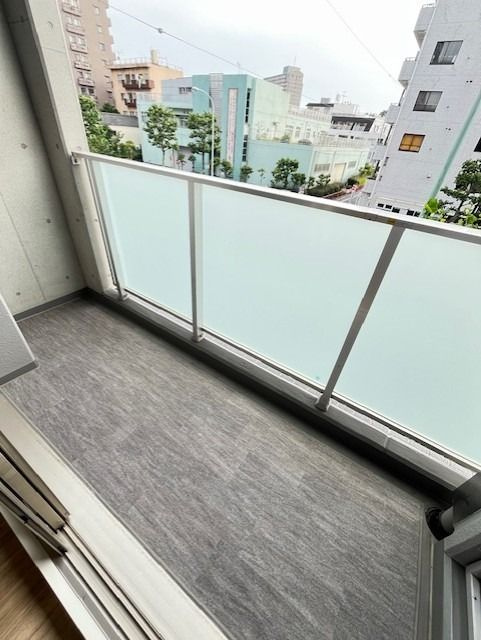 レジディア中目黒Ⅱのバルコニー