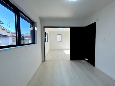 【洋室】 | 出口5丁目戸建