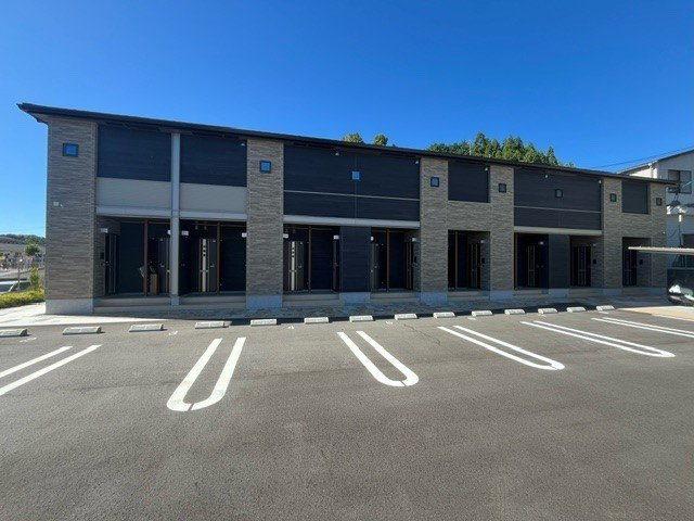 Ｌｕｃｅ　伴中央の外観|物件の外観です