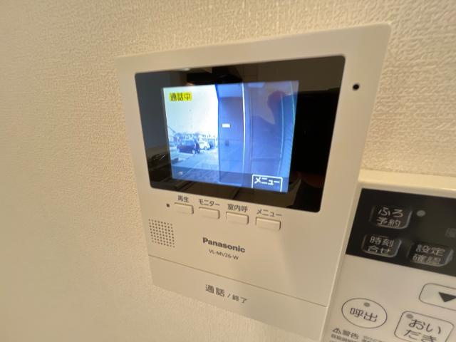 エクセレンス東野Ⅲ番館の内装|カメラ付インターホン