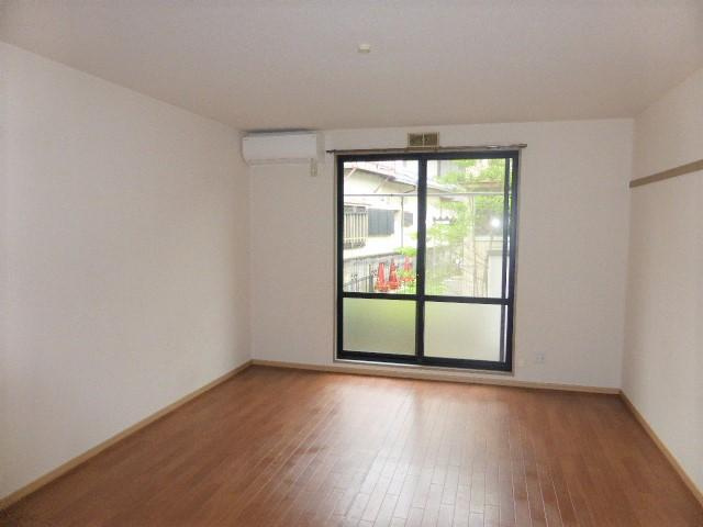 サンライフ京田