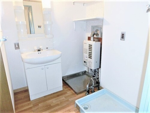 みゆきパークマンションＡ棟の洗面所|洗面化粧台　※2016年8月撮影