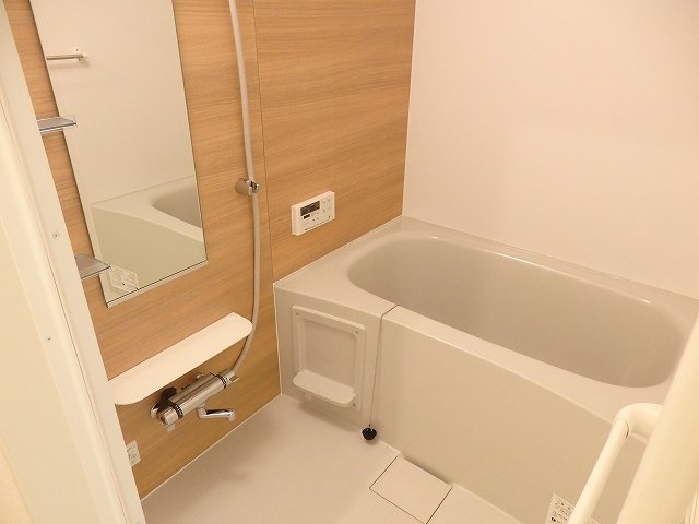 ベルベアーノⅡの浴室|コンパクトで使いやすいお風呂です