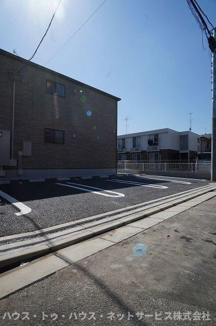 HaleLino八ヶ崎の駐車場