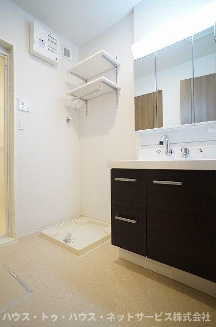 HaleLino八ヶ崎の洗面所