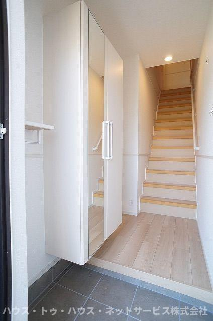 HaleLino八ヶ崎の玄関