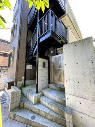 ブリーゼ磯子の外観