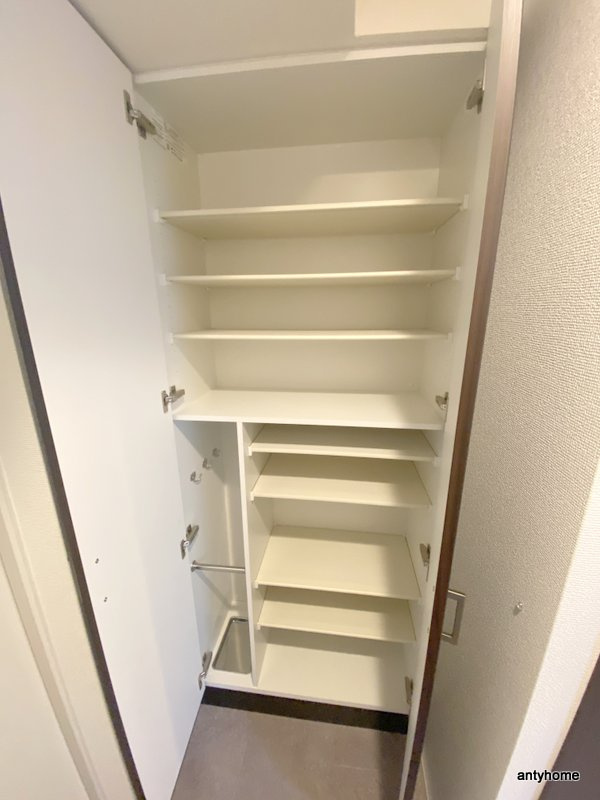 エステムコート大阪グラビティ　仲介手数料無料の収納