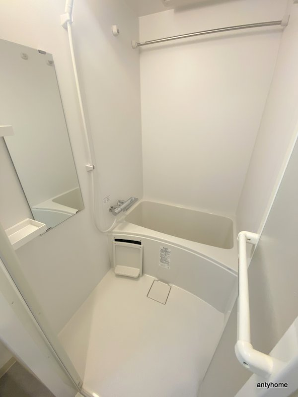 エステムコート大阪グラビティ　仲介手数料無料の浴室