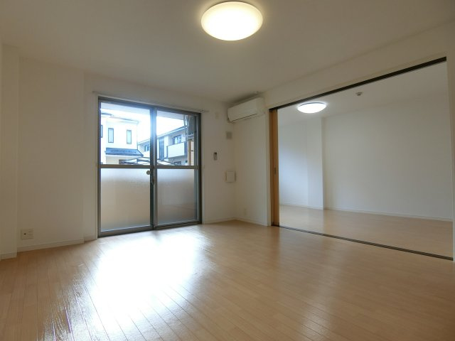 フレアマンションⅡの居間・リビング