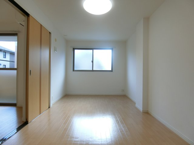 フレアマンションⅡの洋室