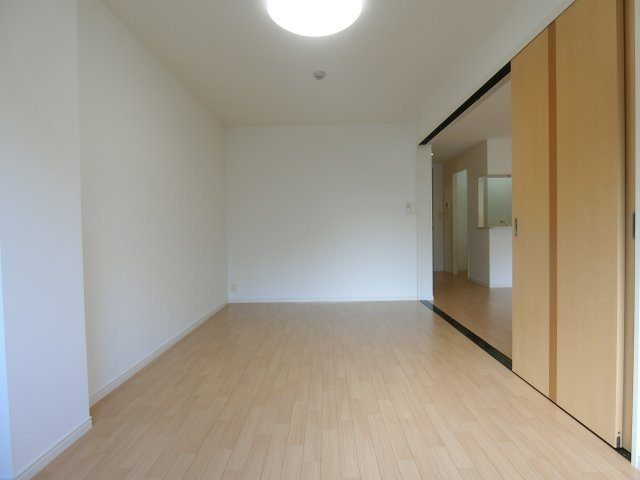 フレアマンションⅡの洋室