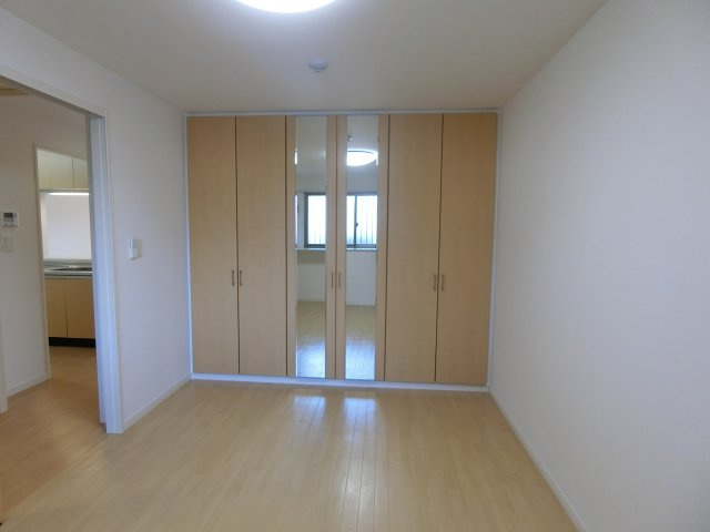 フレアマンションⅡの洋室