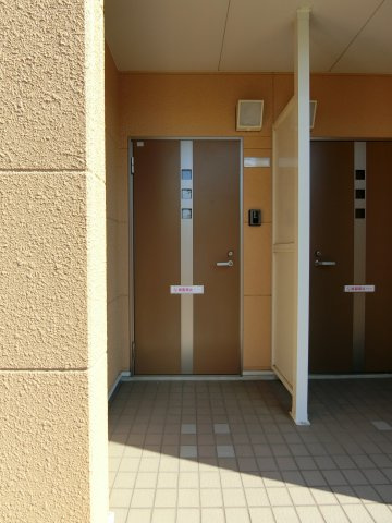 フローラルコート桜の玄関|イメージ206号室の写真