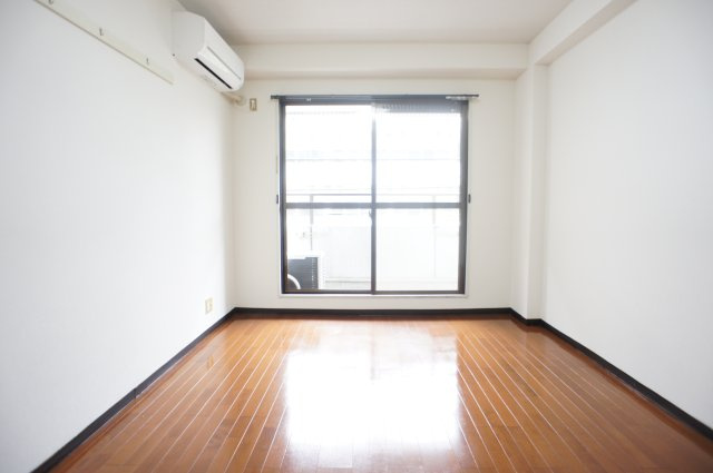 エクセレント河の居間・リビング