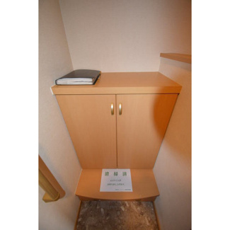 【設備】 | ゴールドライフマンション宇都宮 | シューズボックス、ベンチ