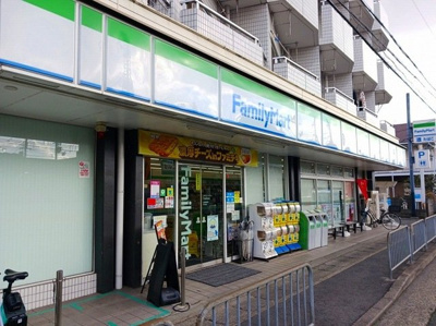 【周辺】 | ブルック　ブリーズ | ファミリーマート　竹田駅前店まで650m