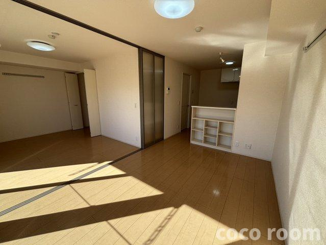 アイリス・ガーデン・コートの居間・リビング