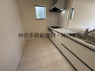 【キッチン】 | 神戸市西区糀台1丁目　新築戸建2号棟　仲介手数料無料！ | お料理しやすいキッチンです