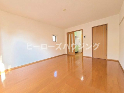 【居間・リビング】 | メープルガーデン