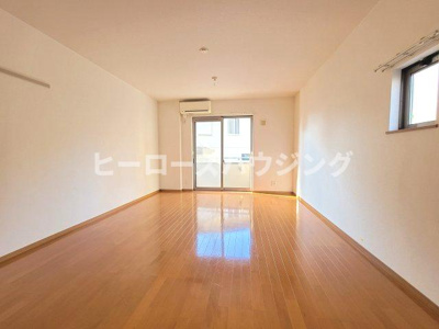 【居間・リビング】 | メープルガーデン