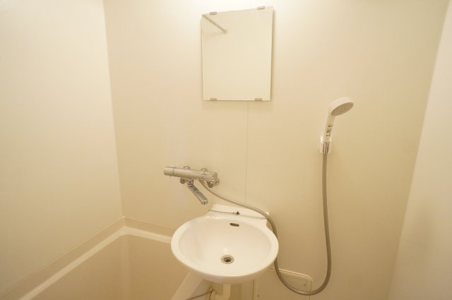 レオパレスフローレス州見台