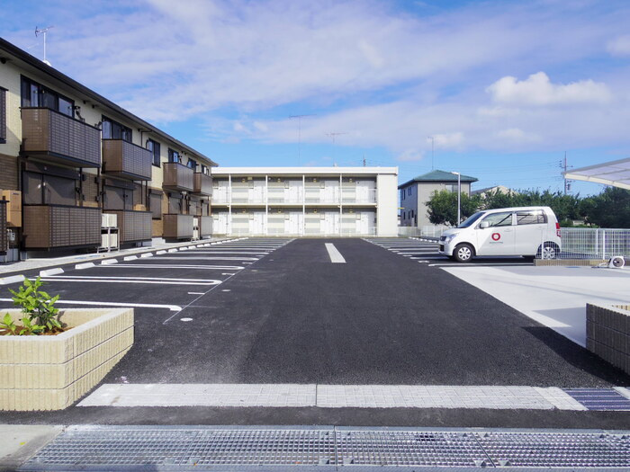 Villa Ren（ヴィラレン）の駐車場