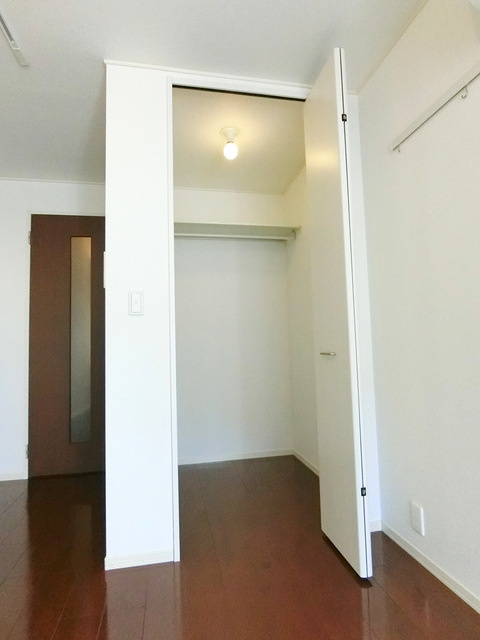 ヒルズオザクの収納|大容量のクローゼット