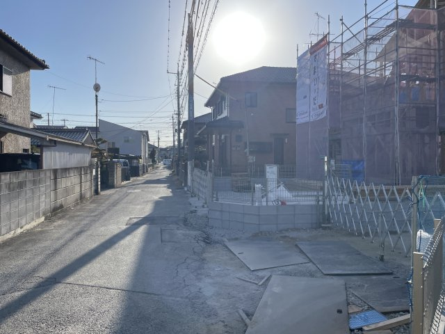 【前面道路含む現地写真】 | 深谷市上野台第24  LiveleGarden.s　新築戸建　全3棟　3号棟 | 1/18撮影