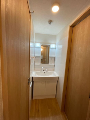 【洗面所】 | 依岡ビル