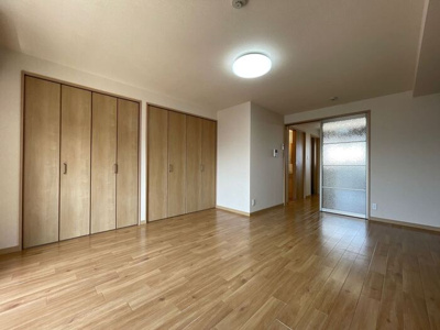 【居間・リビング】 | 依岡ビル