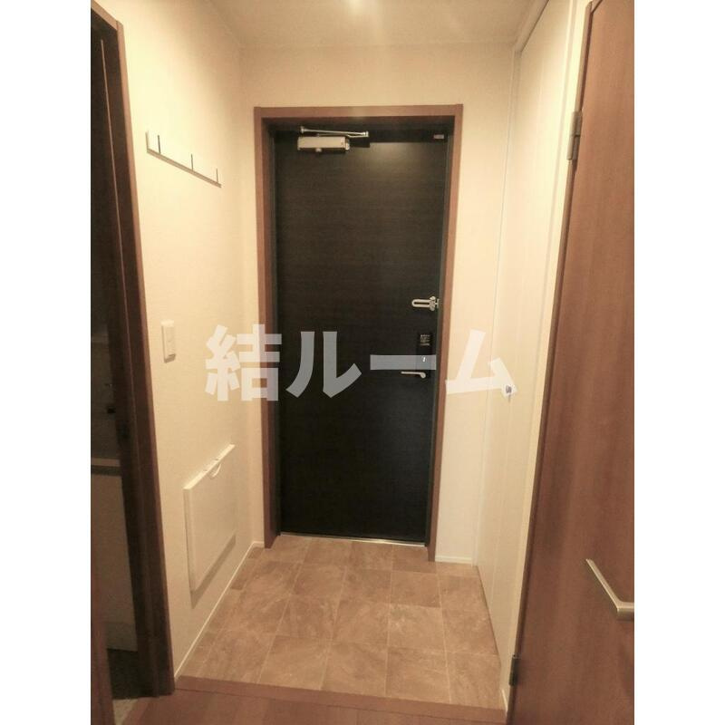 板橋区東新町１丁目の賃貸マンションの玄関