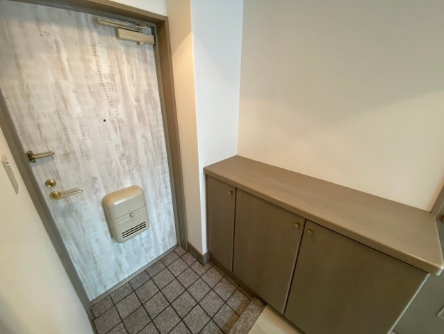 アピエス瀬戸末広町の玄関|シューズボックスで、玄関がスッキリと保てます！