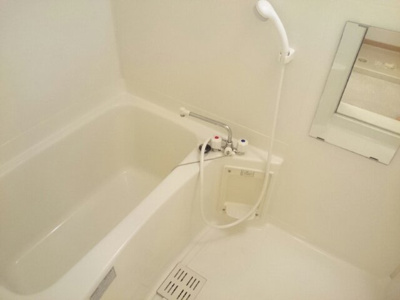 【浴室】 | プリマベ－ラ | 落ち着いた空間のお風呂です