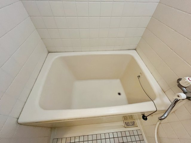 メゾンド中山の浴室